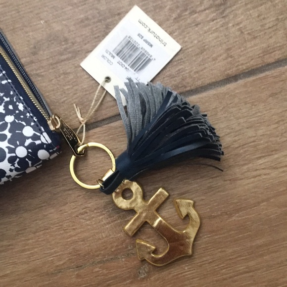 NWT Trina Turk cosmetic bag - Picture 2 of 3